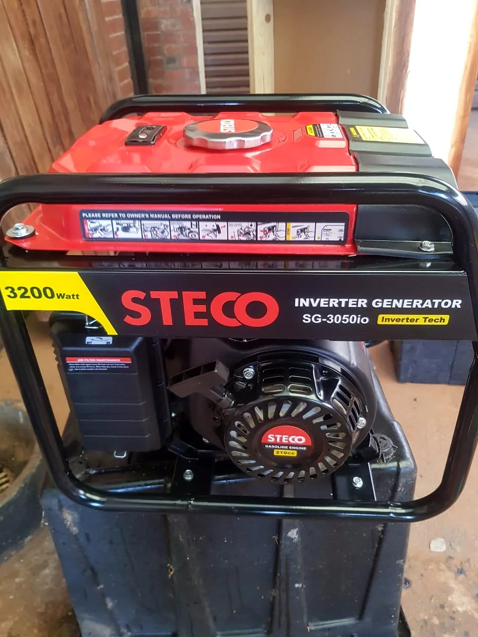 Steco SG-3050io 3200 W inverter generator in its black frame